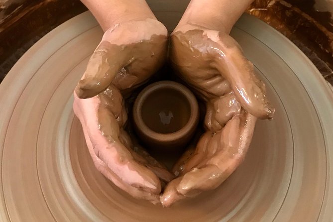 Discovery of Pottery at the Arterre Workshop by Zineb TRIKI