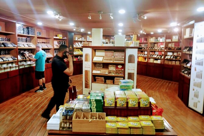 Don Lucas Cigars Factory Store and Souvenirs Guided Tour