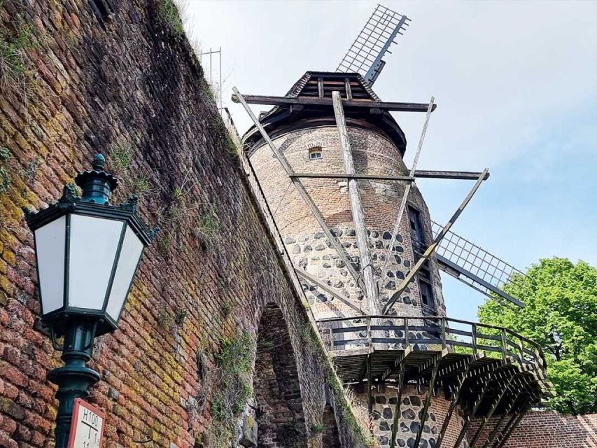 Dormagen: Scavenger Hunt Smartphone Game Around Feste Zons