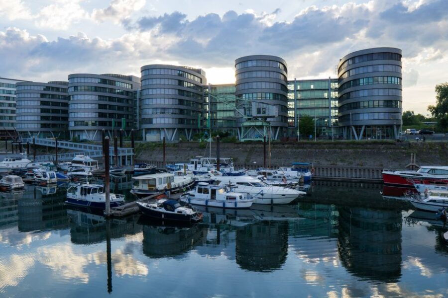 Duisburg: Guided Walking Tour Through the Inner Harbour