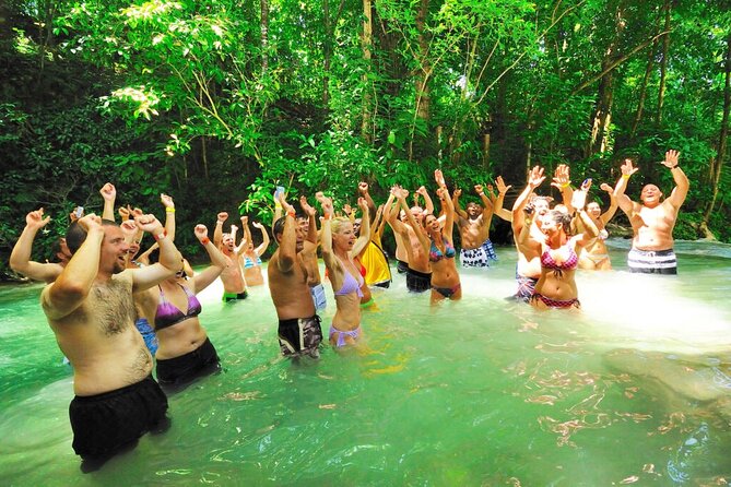 Dunns River Falls, Shopping and Lunch