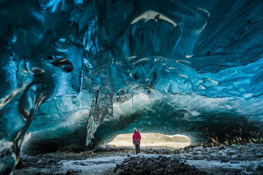 Easy Hike to a Natural Ice Cave From Jökulsárlón - Good To Know