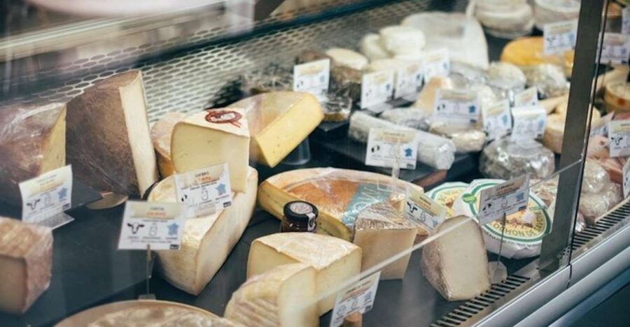 Edinburgh: Cheese Crawl With Local Guide