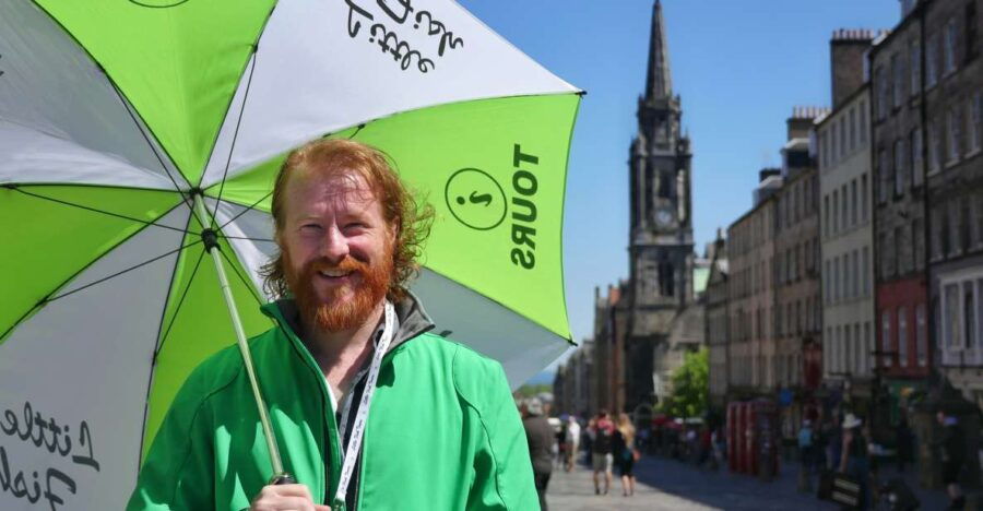 Edinburgh: Old Town History and Tales Walking Tour