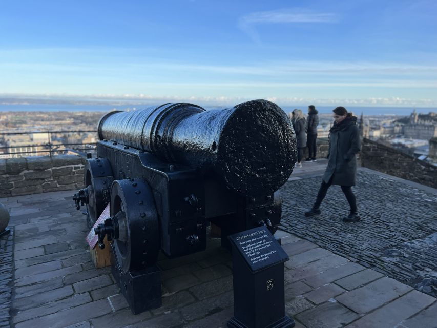 Edinburgh: Private Guided Tour of the Edinburgh Castle