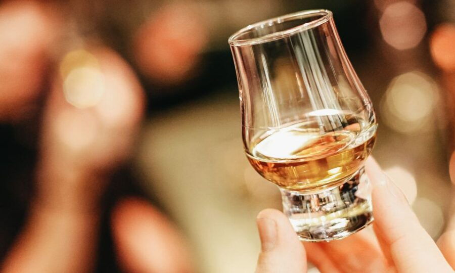 Edinburgh: Whisky Tasting With History and Storytelling - Good To Know