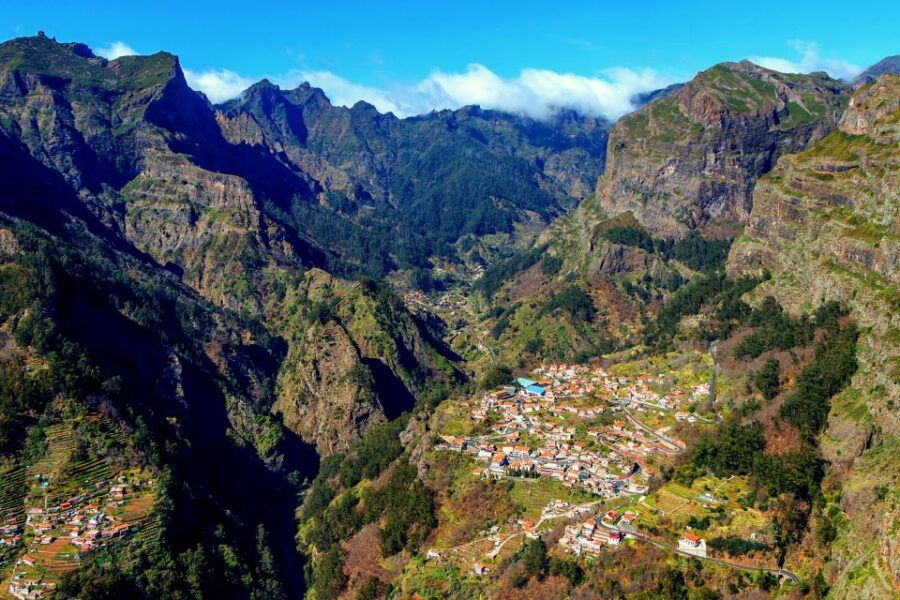 Eira Do Serrado by Tuk Tuk