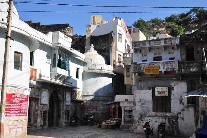 Ekling Ji and Nagda (Sahasrabahu Temple) Day Trip