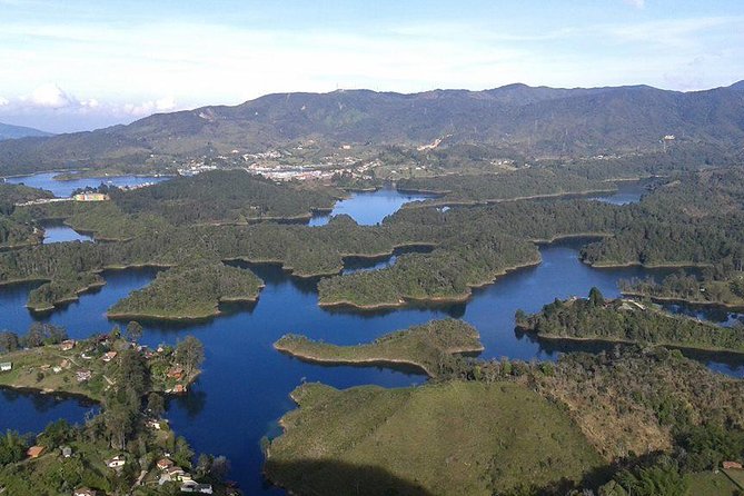 El Peñol and Guatape Private Tour From Medellin