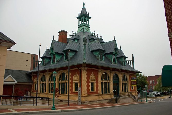 Epic Clarksville Scavenger Hunt: Tennessees Top Spot! - Exciting Challenges Await