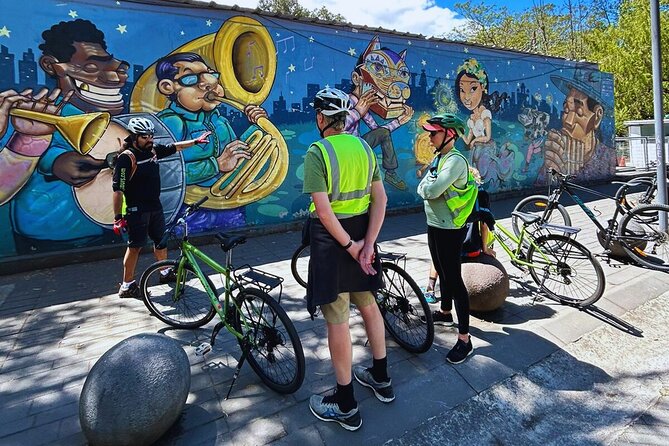 Equatorial Cycling Fusion:Quito City and Middle of the World Tour