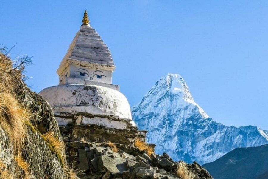 Everest Base Camp: a Short Trek