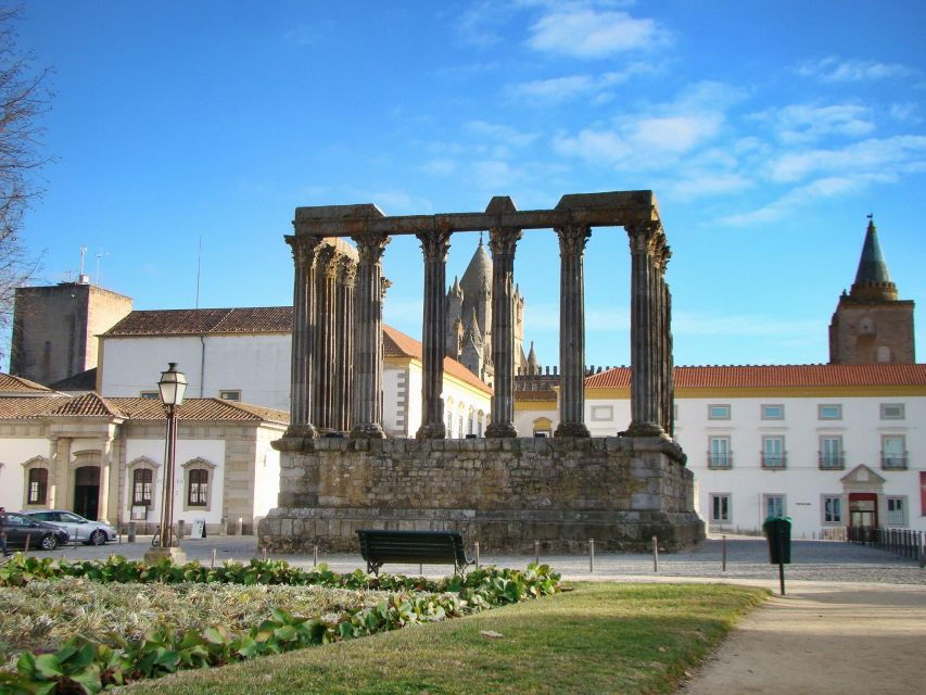 Évora Tour: Private and Customized Tour Full and Half Day