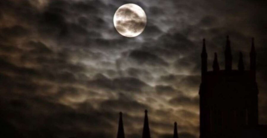 Experience-Tour: the Old Female Tower Watchman and Her Mysterious Stories