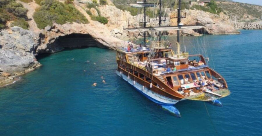 Explore Alanya's Beauty: Catamaran Boat Tour
