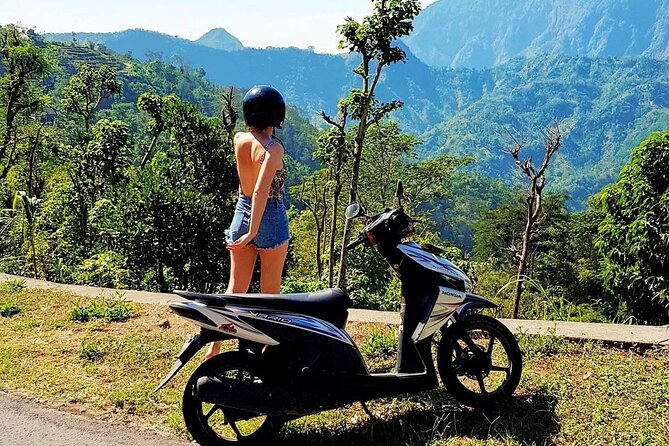 Explore Sidemen and Visit Waterfall With Scooter Solo Traveler - Good To Know