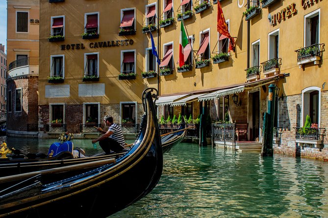 Explore the Instaworthy Spots of Venice With a Local - Good To Know