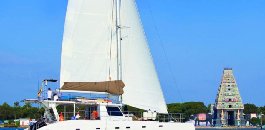 Exploring the Eastern Coastal Islands: A 3-Day Cruise