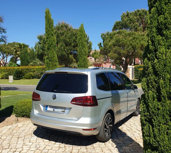 Faro Airport: Private Transfer to Sevilha