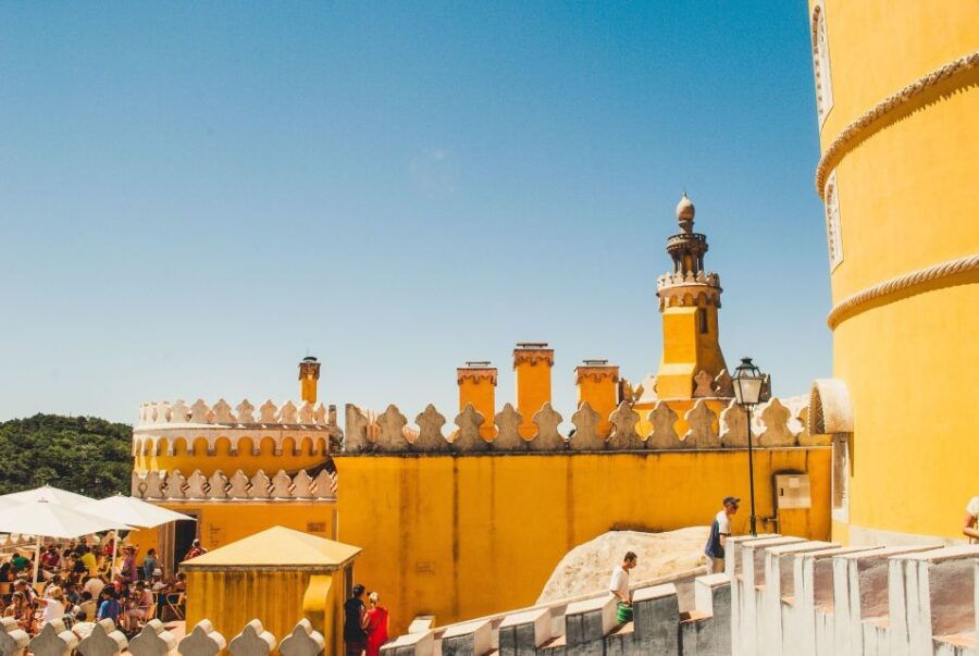 Faro: Mystic and Romantic Sintra Tour