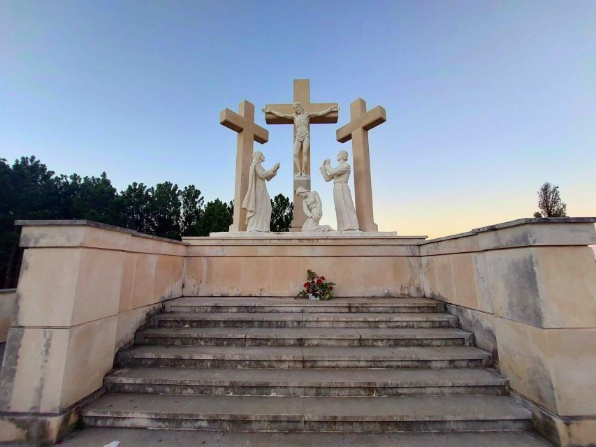Fátima Private Tour: Shrine, Sacred Path and Scenic Train