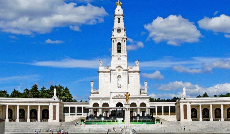 Fatima Y Coimbra Private Tour With Private Guide and Driver