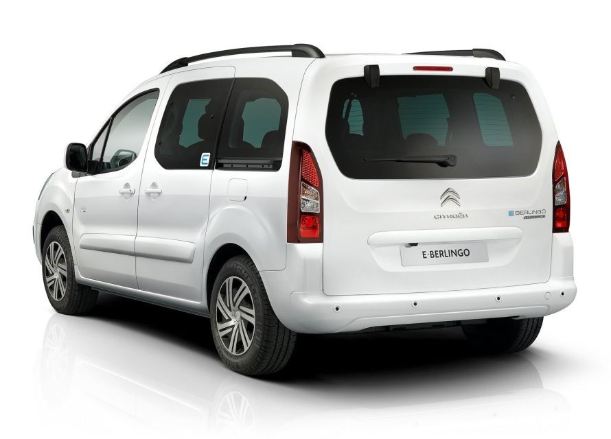 Fes: Airport Shuttle and Transfer Service
