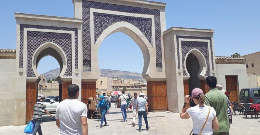 Fes: Medina Ramparts Minivan Tour