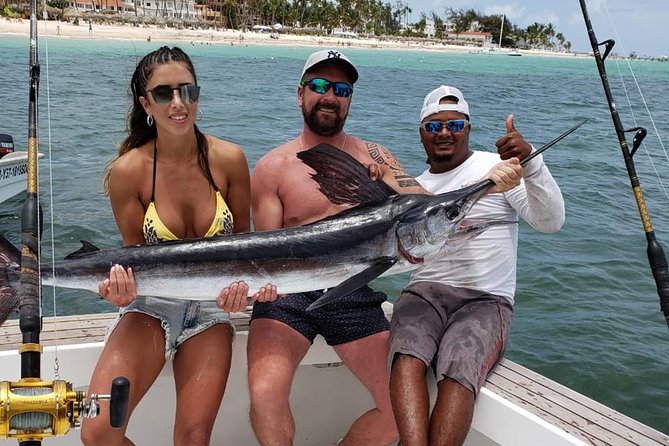 FISHING PRO CHARTERS - Boat Excursion - Sobre Las Olas