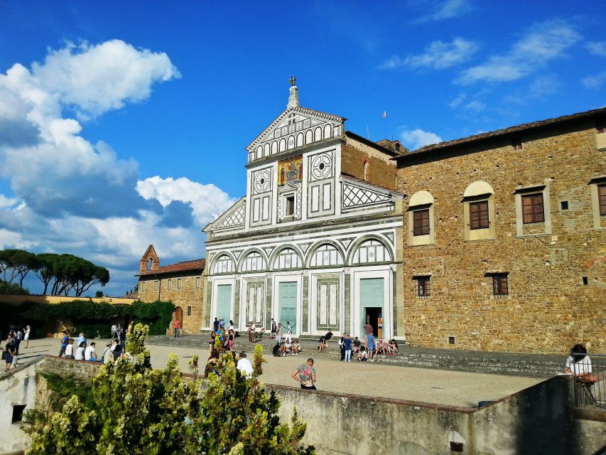 Florence: E-Vespa Rental With Smartphone Tour and Tasting