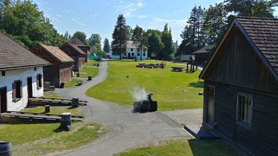 Fort Langley & Vineyards Private Tour