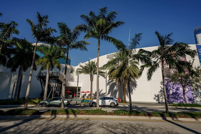 Fort Lauderdale Scavenger Hunt: By The New River