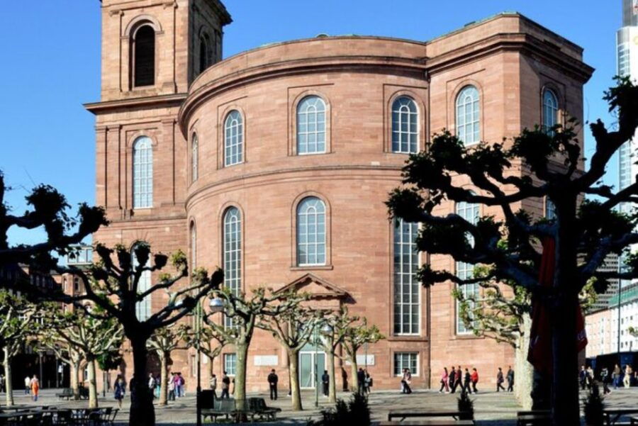 Frankfurt: A Self-Guided Audio Tour by Smartphone