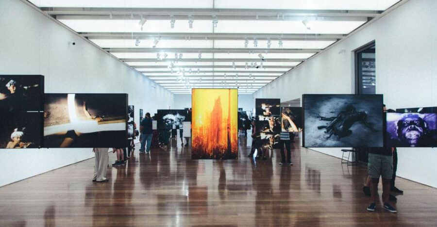 Frankfurt: Downtown Art Galleries Guided Walking Tour - Good To Know