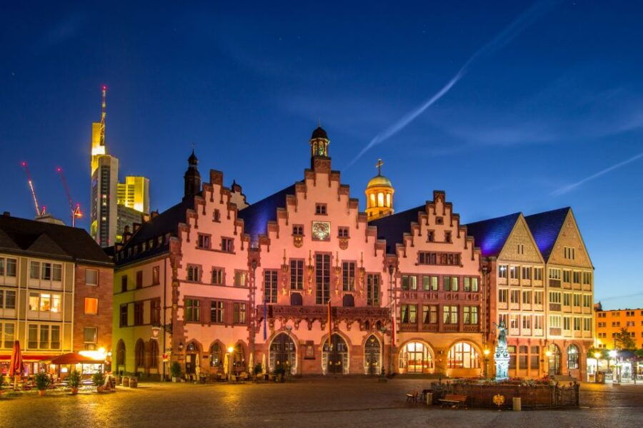 Frankfurt: Highlights Self-Guided Scavenger Hunt & City Tour - Good To Know