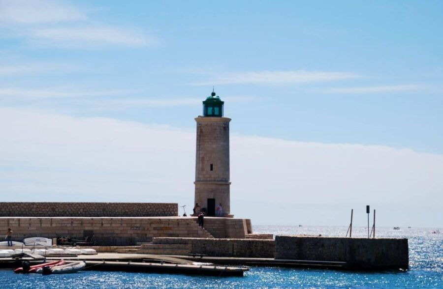 From Aix-en-Provence: Cassis & Luberon Tour - Tour Details