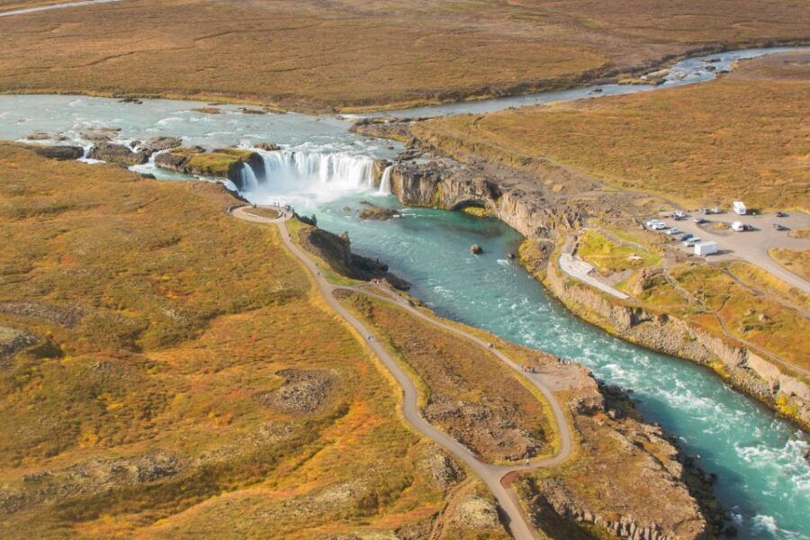 From Akureyri: Private Diamond Circle Nature Tour & Transfer - Good To Know