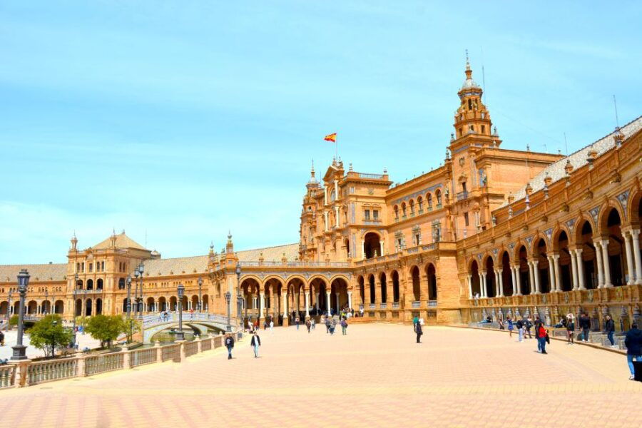 From Algarve: Private Seville Day Trip With Transfer - Good To Know