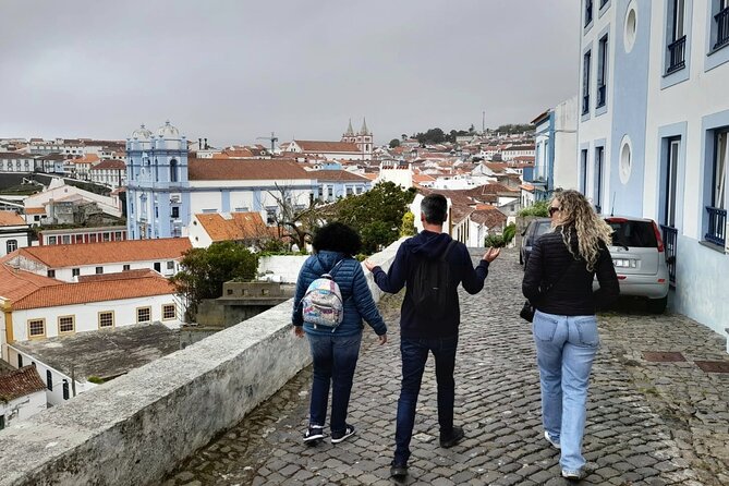 From Angra to Heroísmo Step by Step