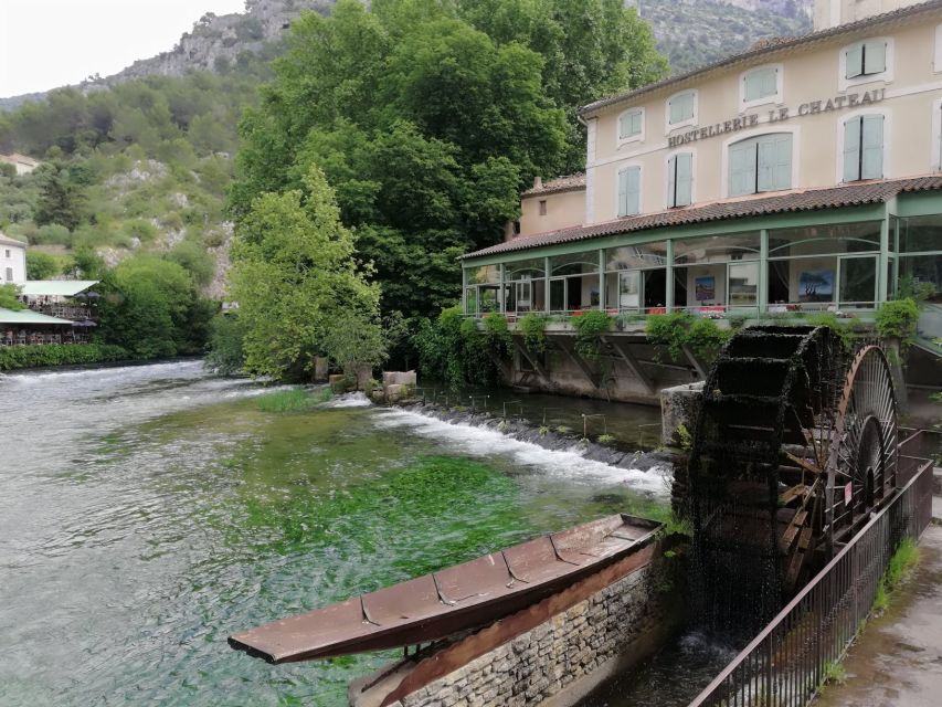 From Avignon: Discover Villages in Luberon