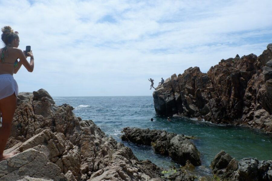 From Barcelona: Cliffs, Coves & Hiking in Costa Brava