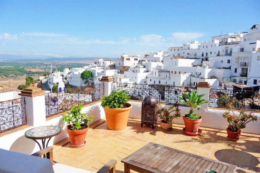 From Cádiz: Private Day Trip to Gibraltar & Vejer Tour - Good To Know