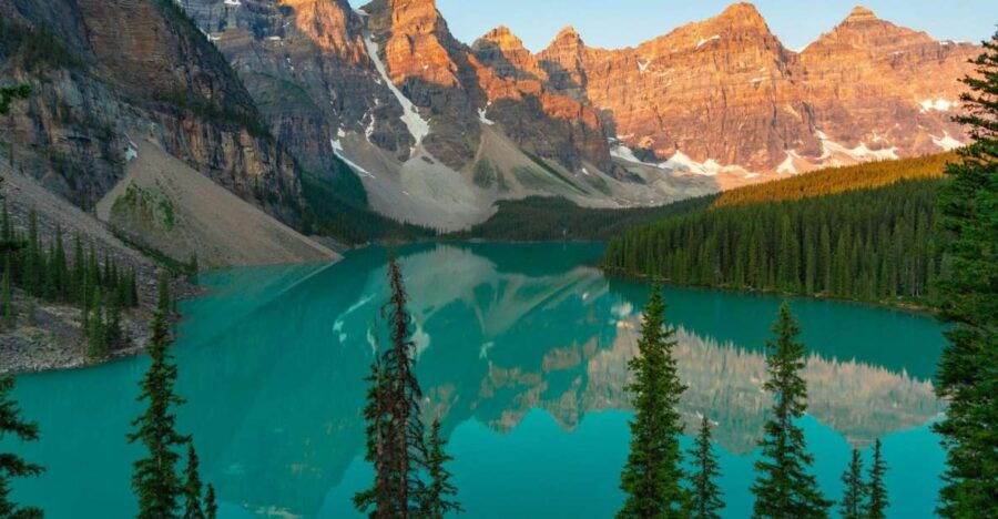 From Canmore/Banff: Sunrise at Moraine Lake - Guided Shuttle - Good To Know