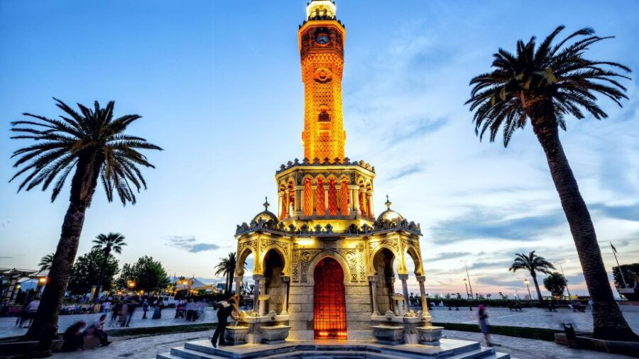 From Cesme: Private Izmir City & Agora Tour With Lunch