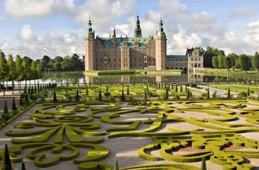 From Copenhagen: Private 4-Hour Frederiksborg Castle Tour