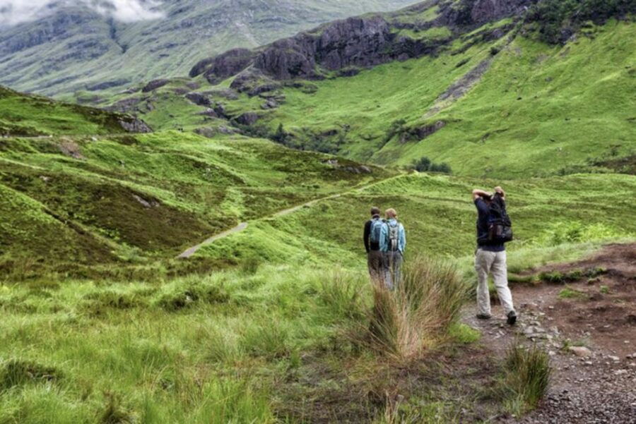 From Edinburgh: Private Stirling & Loch Lomond Day Tour