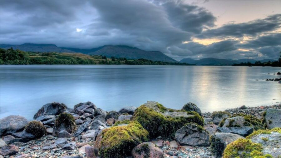 From Glasgow: Standing Stones, Castles & Highlands Tour