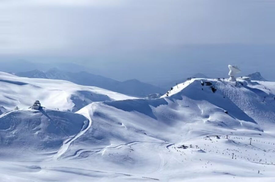 From Granada; Private Transfer to Sierra Nevada (All Hotels)