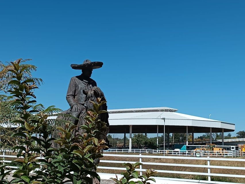 From Guadalajara to Chapala Lake: Funny and Cultural Tour