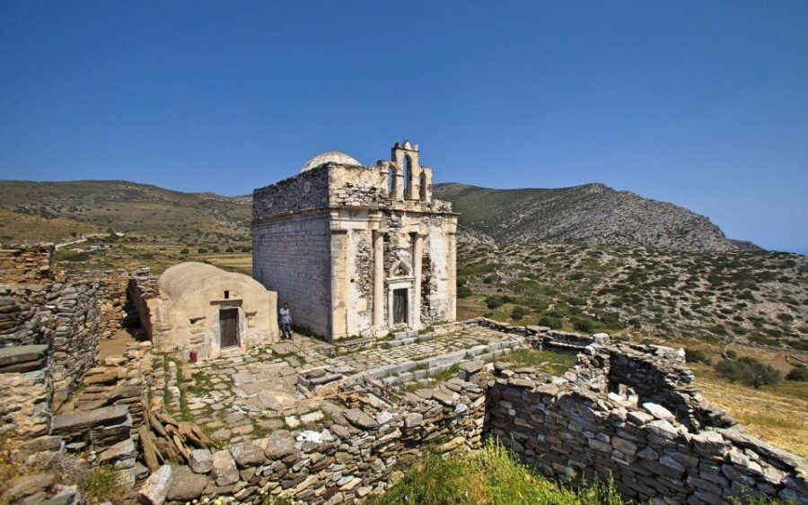 From Ios: RIB Boat Trip to Sikinos Island and Winery Tour